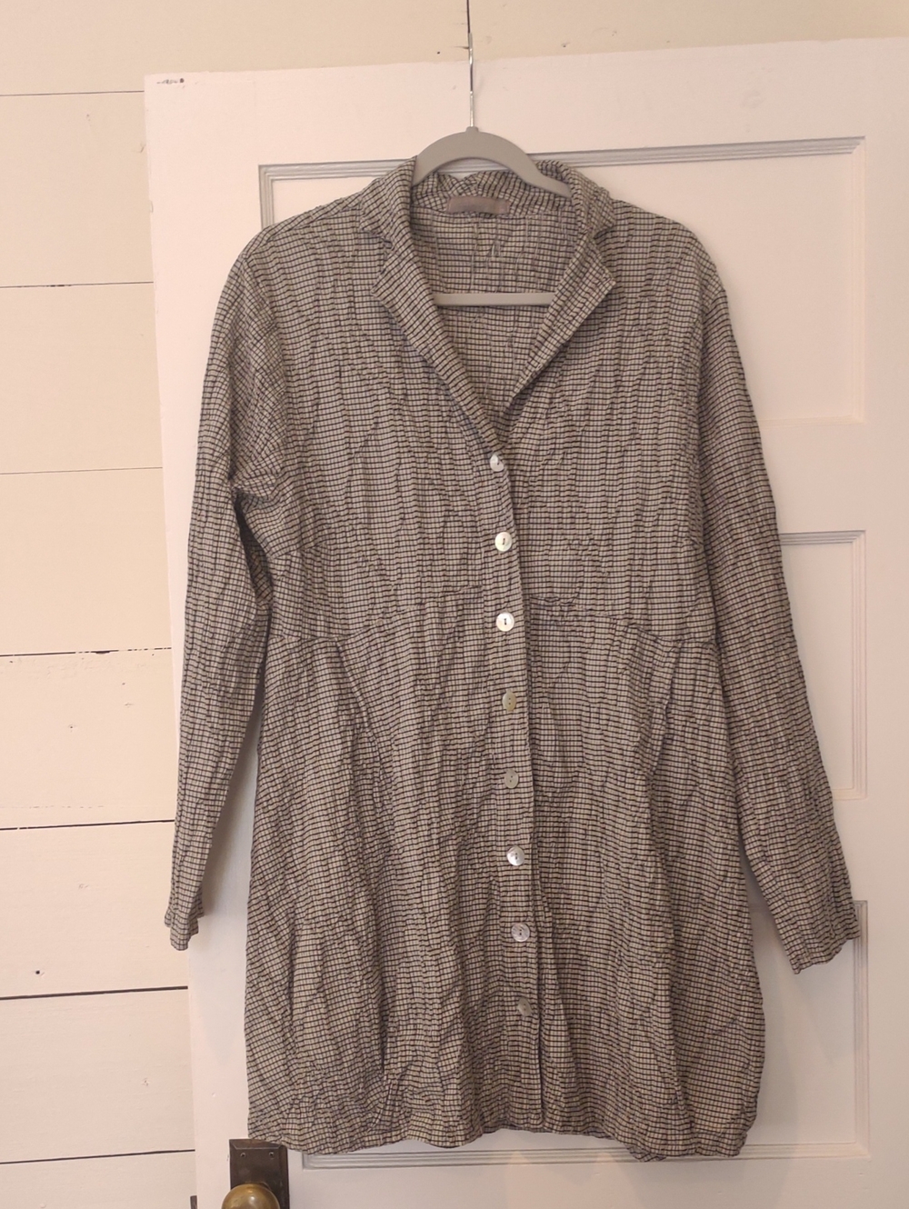Cut loose Medium Long Sleeve Shirt Dress With Shell Button Detail